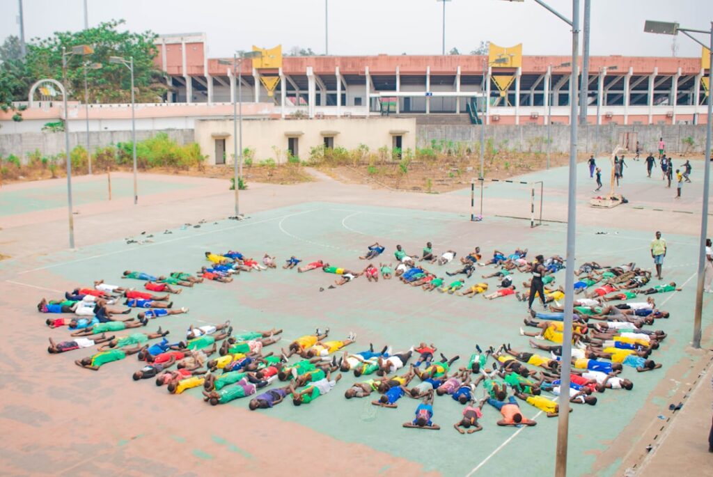 Activité sportive avec les enfants